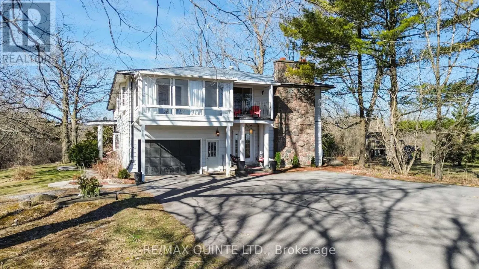 548 Lorna Lane, Greater Napanee, Ontario  K0K 2Z0 - Photo 3 - X12093667