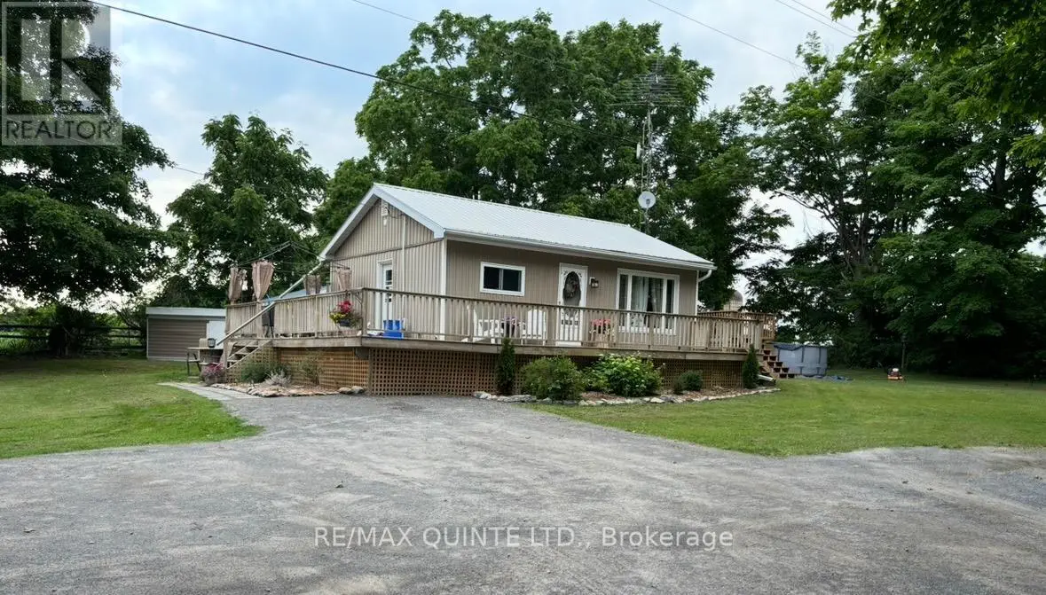 192 Brummell Road, Prince Edward County, Ontario  K0K 1P0 - Photo 2 - X12093856