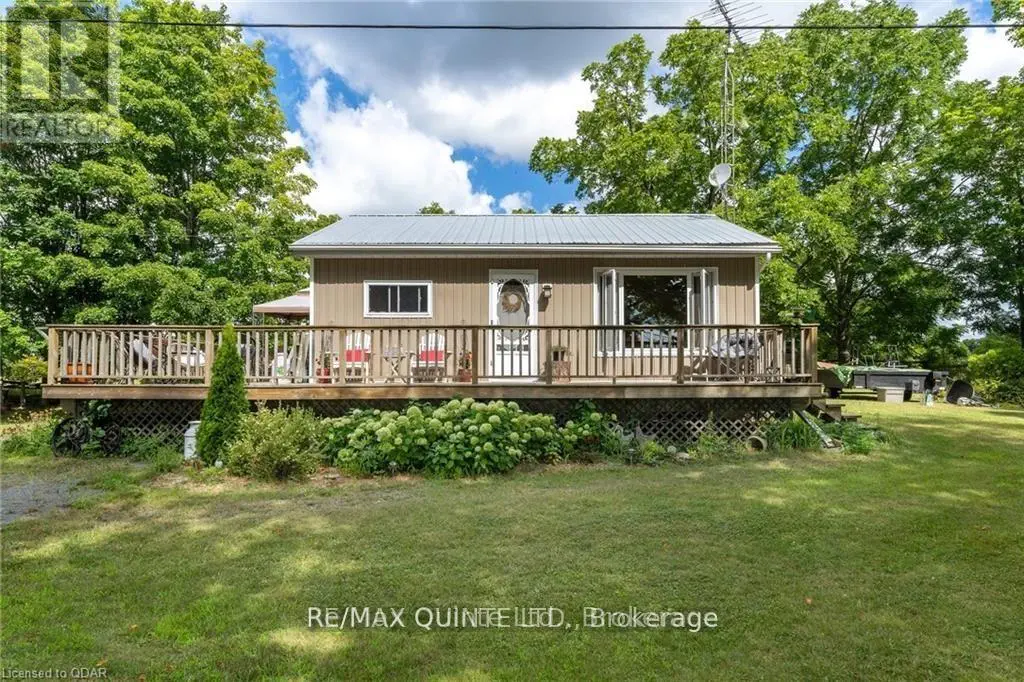 192 Brummell Road, Prince Edward County, Ontario  K0K 1P0 - Photo 3 - X12093856