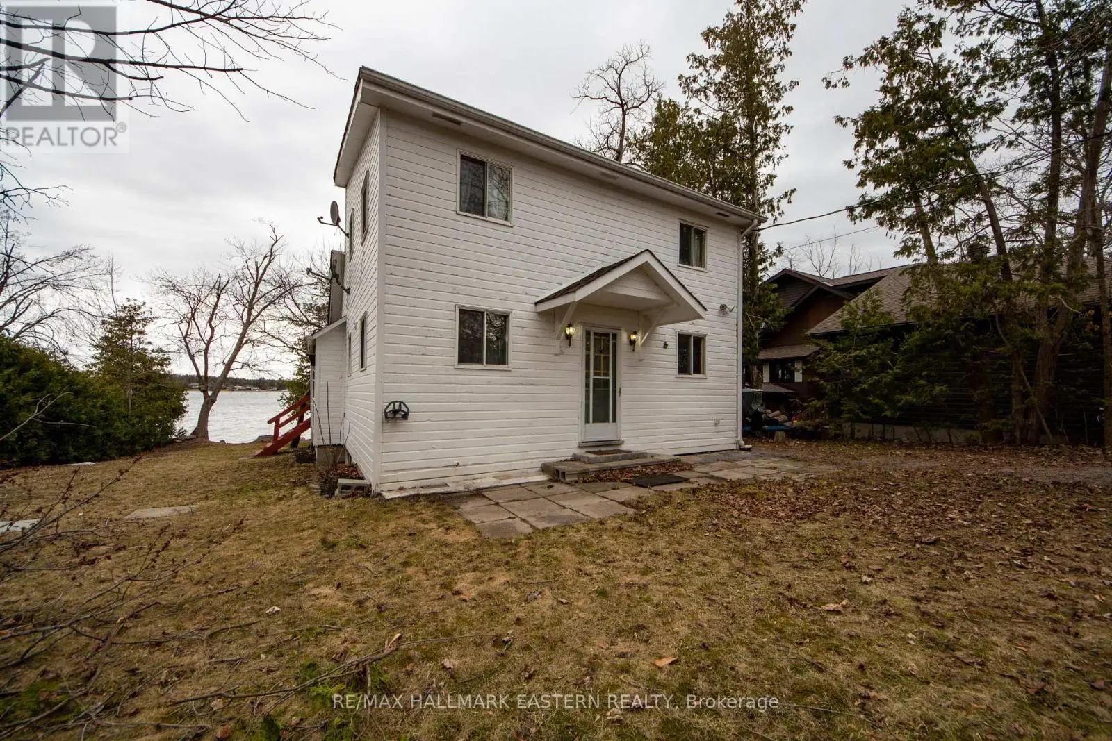 1682 Poplar Point Road S, Selwyn, Ontario  K9J 6X5 - Photo 3 - X12090697