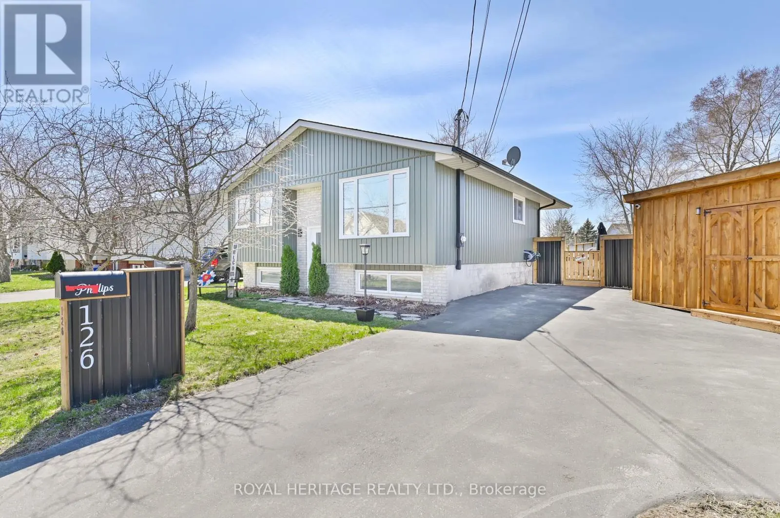 126 West Street, Quinte West, Ontario  K8V 2M5 - Photo 2 - X12094147