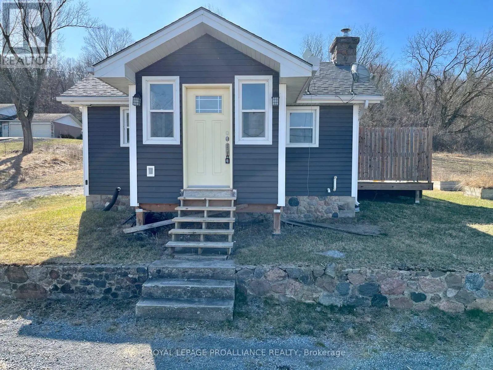 2237 County Rd 3, Prince Edward County, Ontario  K0K 1L0 - Photo 2 - X11945132