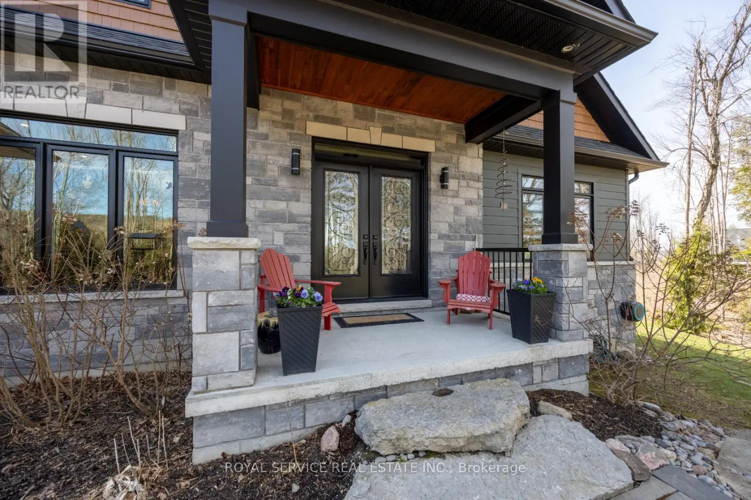 28 Rustlewood Avenue, Kawartha Lakes, Ontario  L0A 1A0 - Photo 3 - X12094690