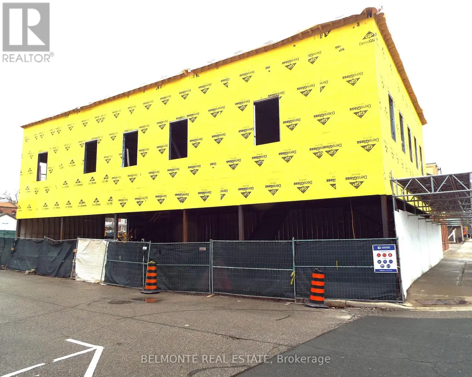124 Brock Street N, Whitby, Ontario  L1N 4H4 - Photo 3 - E12094832