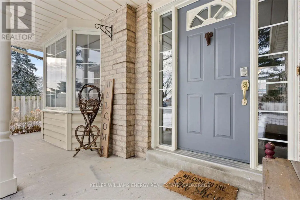 2 Resnik Drive, Clarington, Ontario  L1B 1K5 - Photo 2 - E12094875