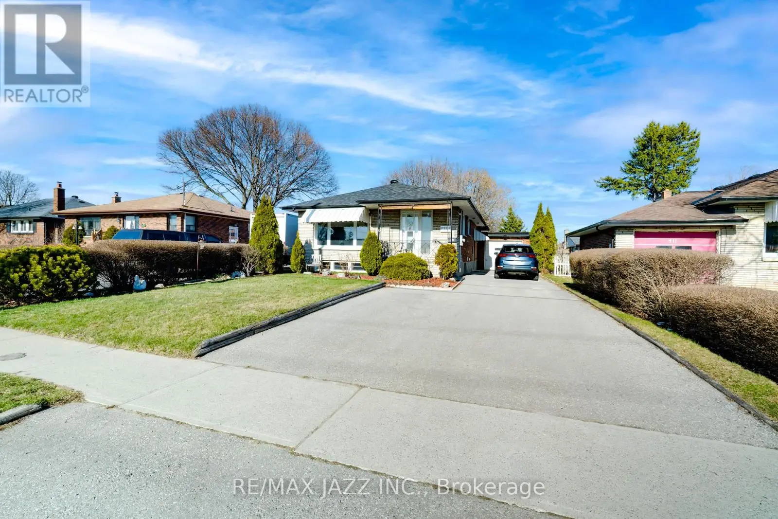 415 Stevenson Road N, Oshawa, Ontario  L1J 5N7 - Photo 2 - E12095405
