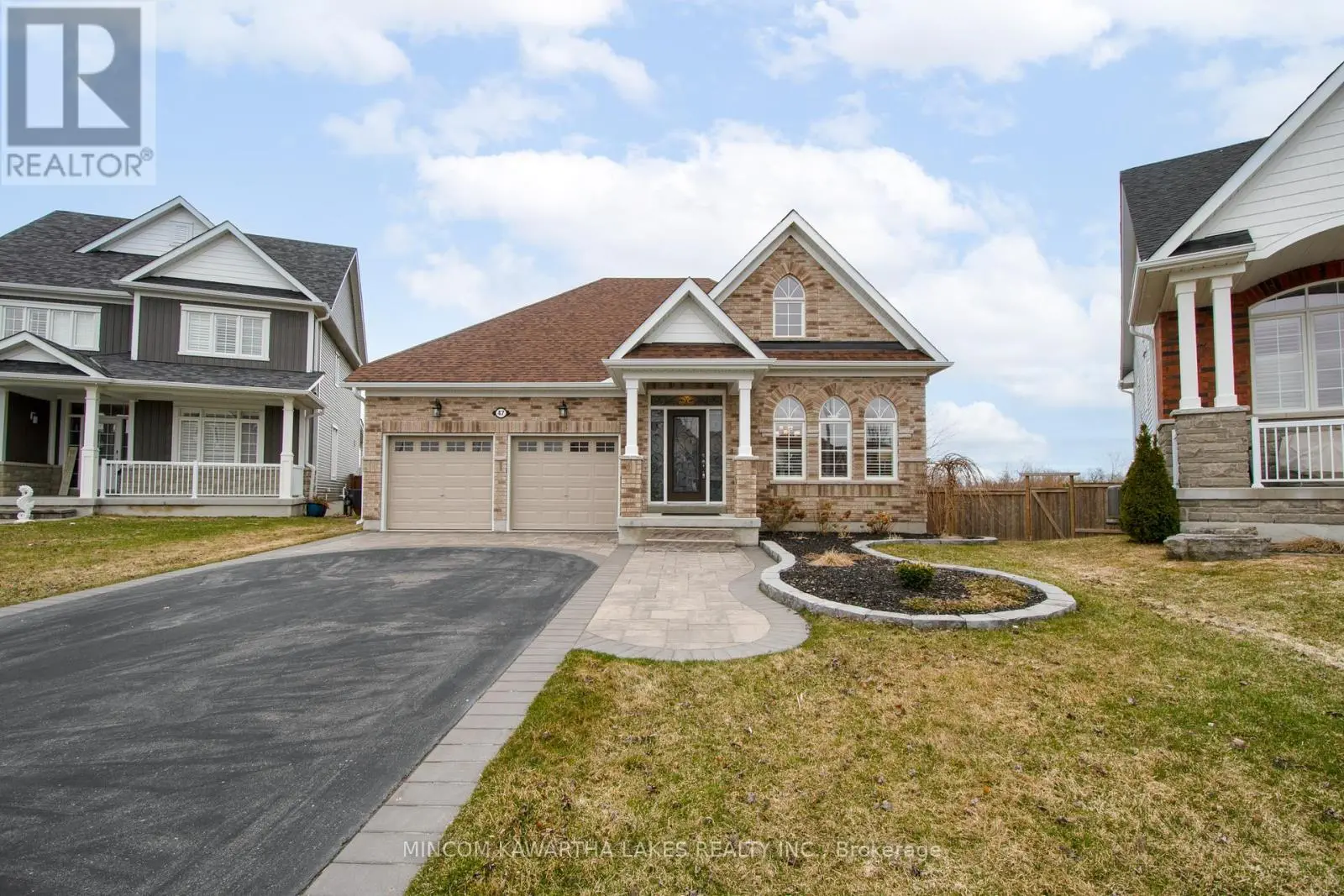 47 Logan Lane, Kawartha Lakes, Ontario  K9V 1B8 - Photo 2 - X12096310