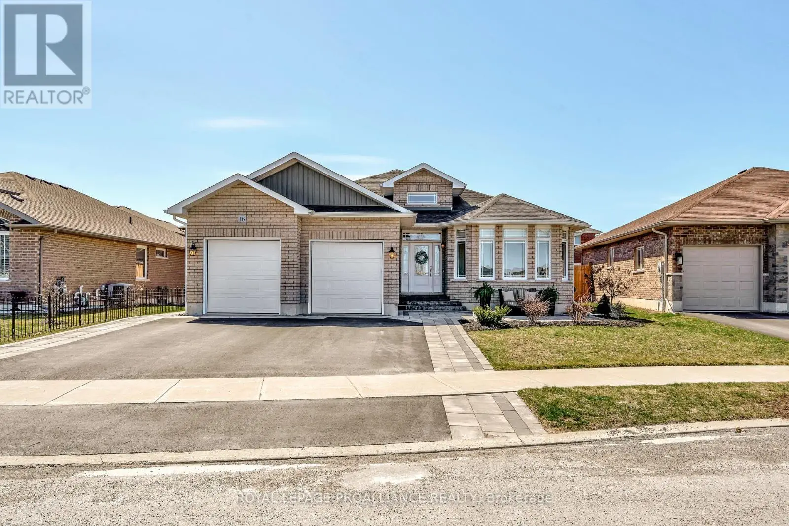 16 Hummingbird Drive, Belleville, Ontario  K8N 0H7 - Photo 1 - X12096331