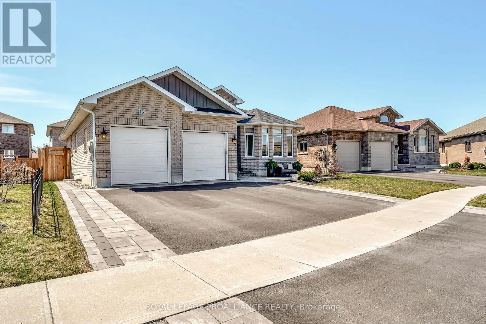 16 Hummingbird Drive, Belleville, Ontario  K8N 0H7 - Photo 2 - X12096331