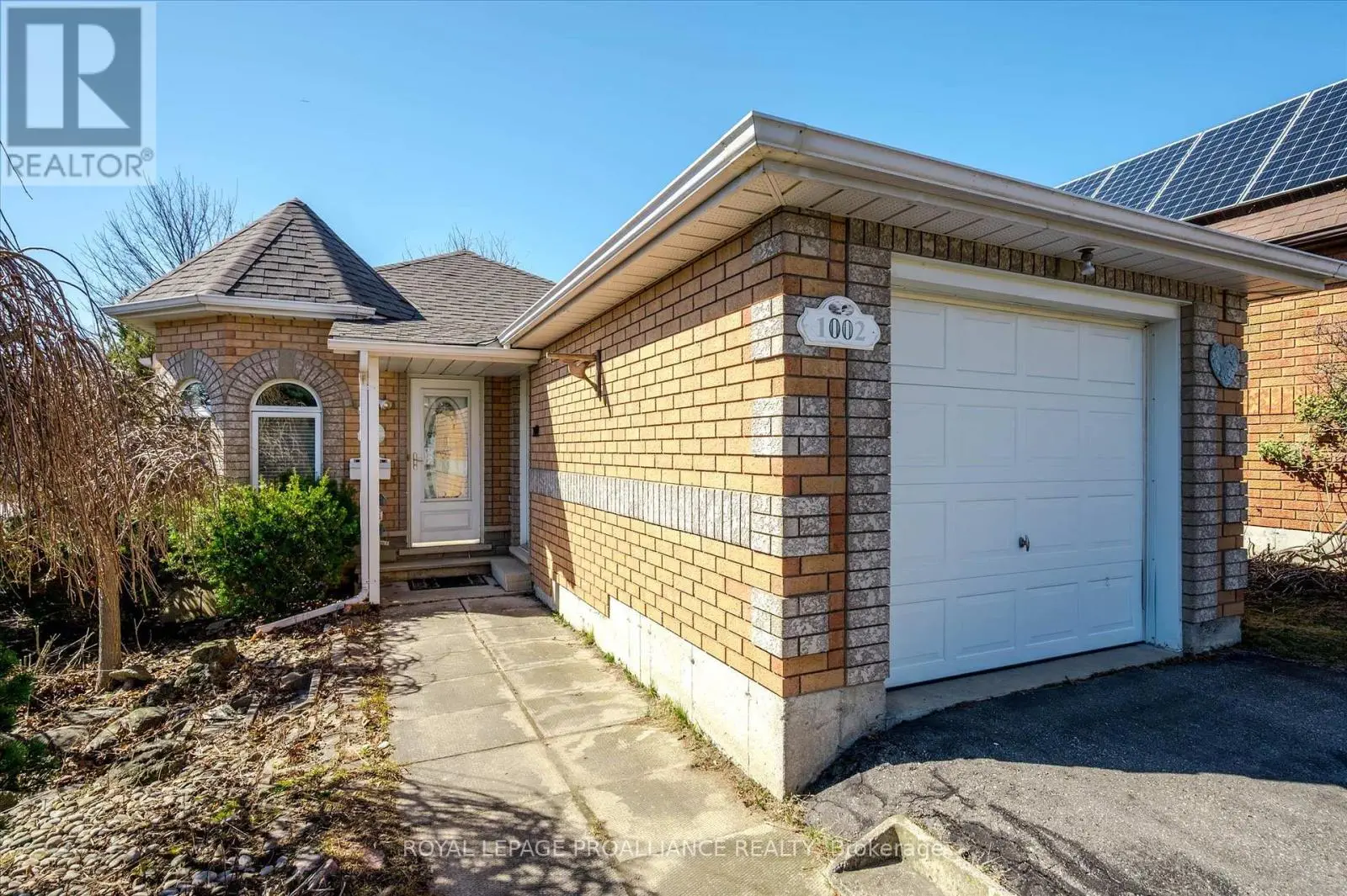 1002 Baker Street, Peterborough North, Ontario  K9H 7P7 - Photo 1 - X12096556