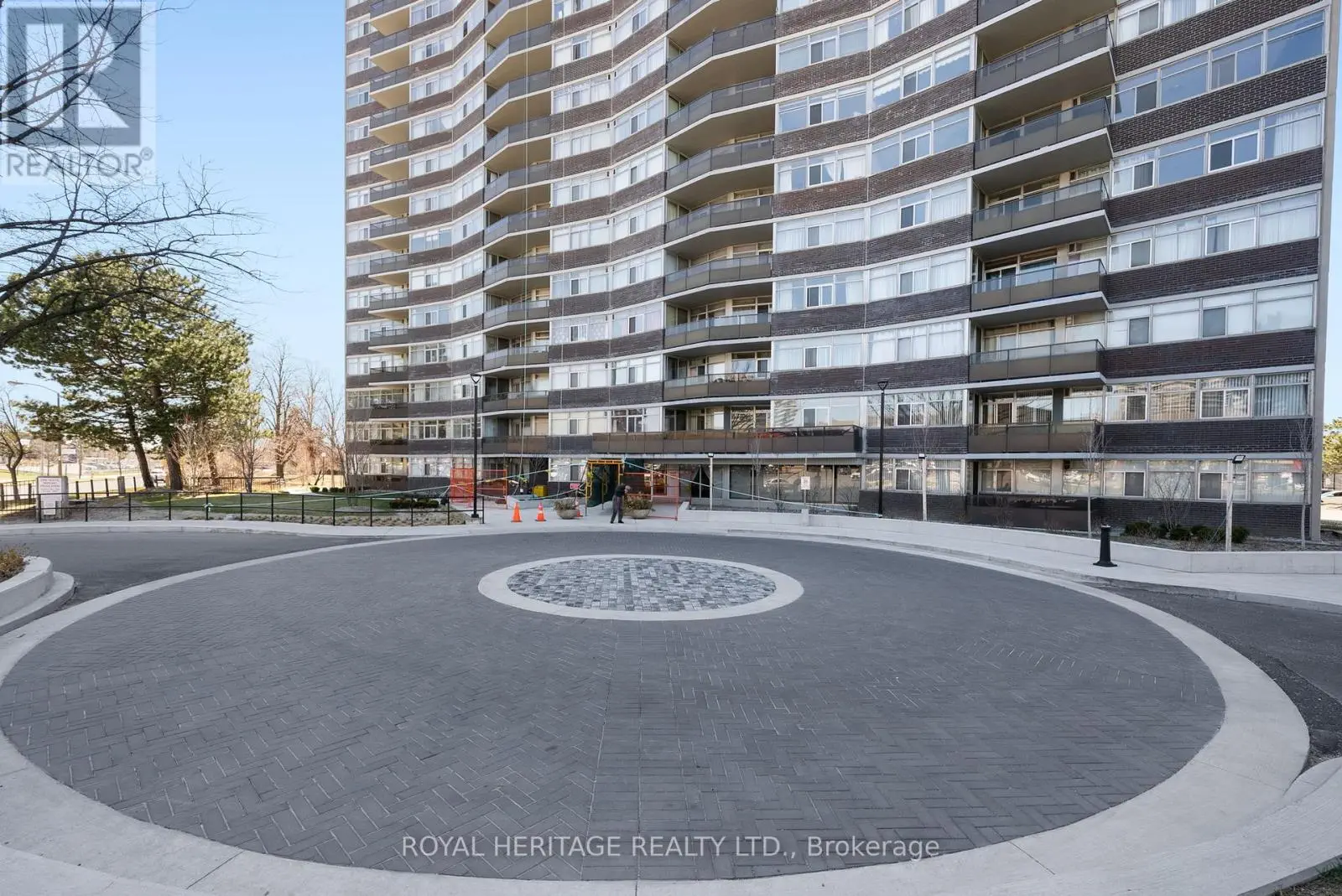 1207 - 3151 Bridletowne Circle, Toronto, Ontario  M1W 2T1 - Photo 3 - E12097133