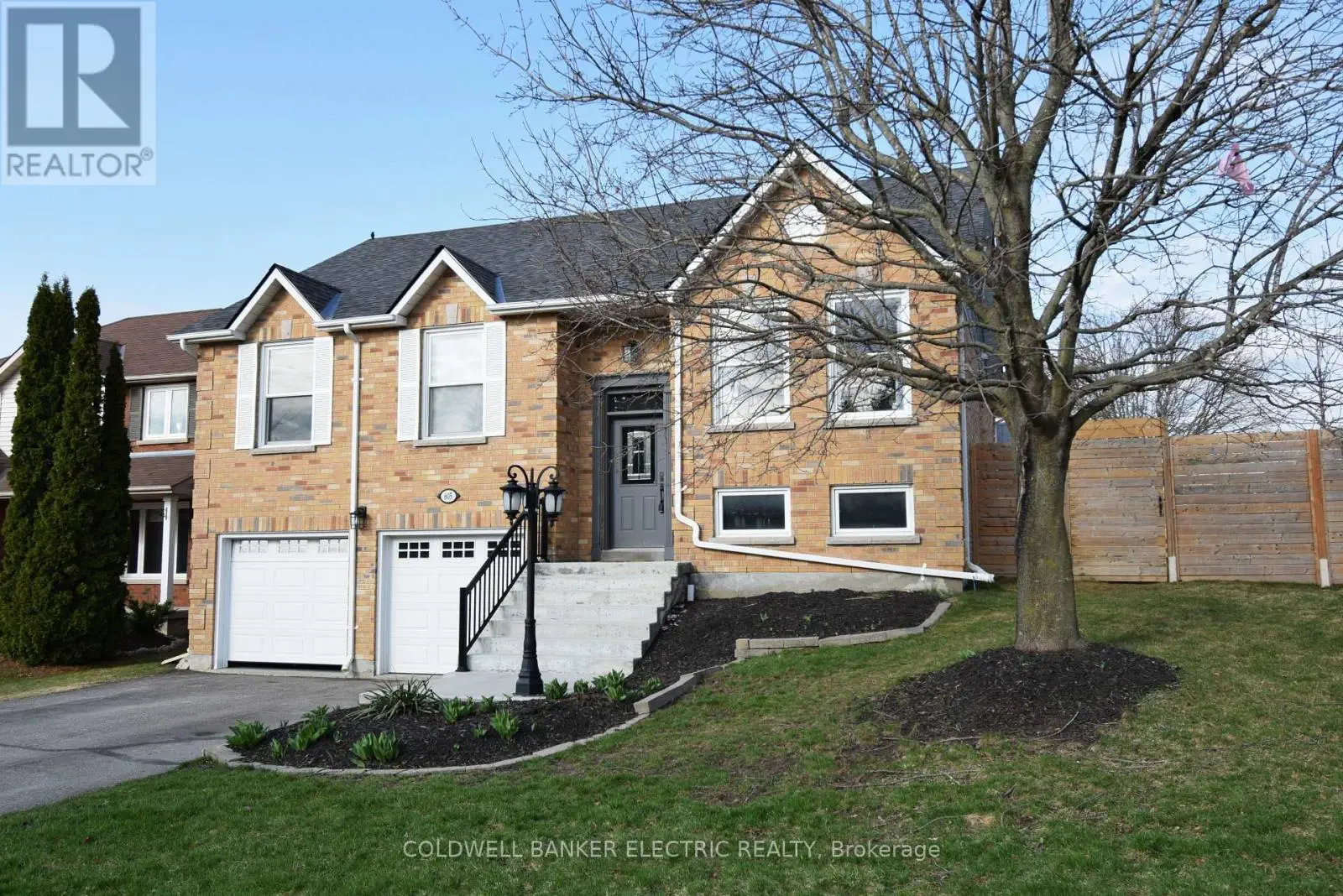605 Fortye Drive, Peterborough West, Ontario  K9K 2H3 - Photo 2 - X12094787