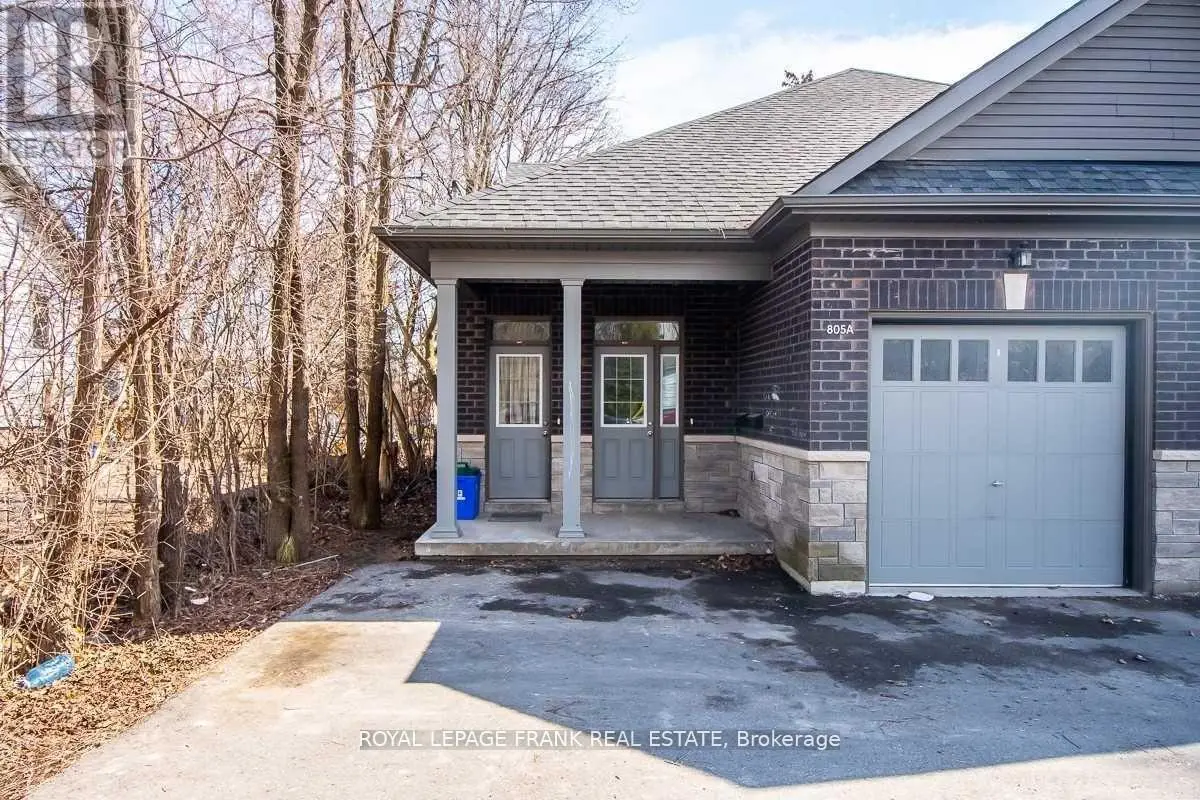 805a Dundas Street W, Whitby, Ontario  L1N 2N6 - Photo 1 - E12097918