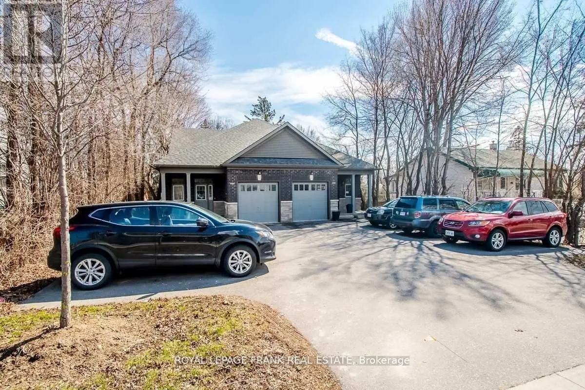 805a Dundas Street W, Whitby, Ontario  L1N 2N6 - Photo 3 - E12097918