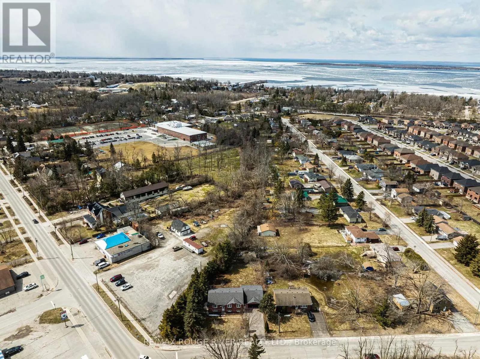 495 Lakeland Crescent, Brock, Ontario  L0K 1A0 - Photo 2 - N12098091