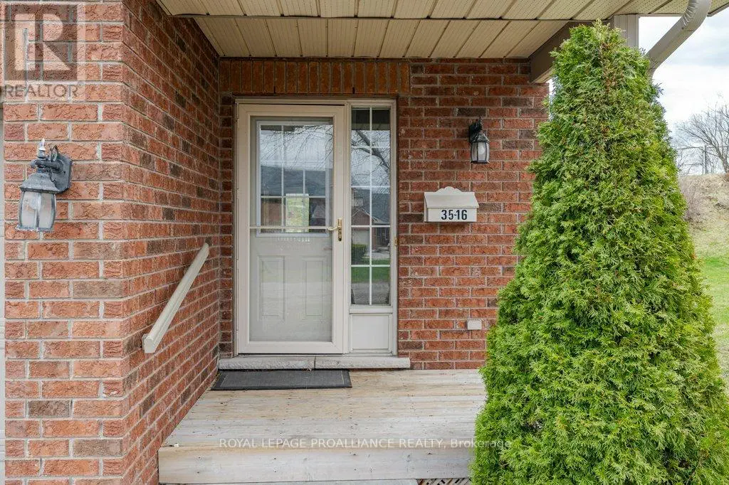 16 - 35 Albion Street, Belleville, Ontario  K8N 5Y8 - Photo 2 - X12098009