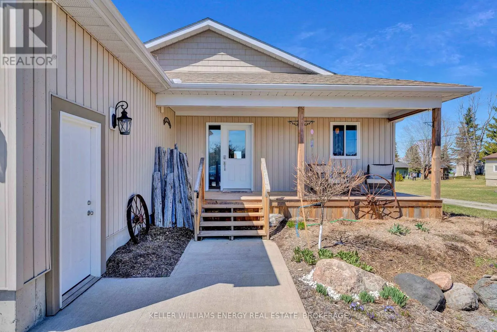 1649 County Road 15, Prince Edward County, Ontario  K0K 1W0 - Photo 2 - X12098012