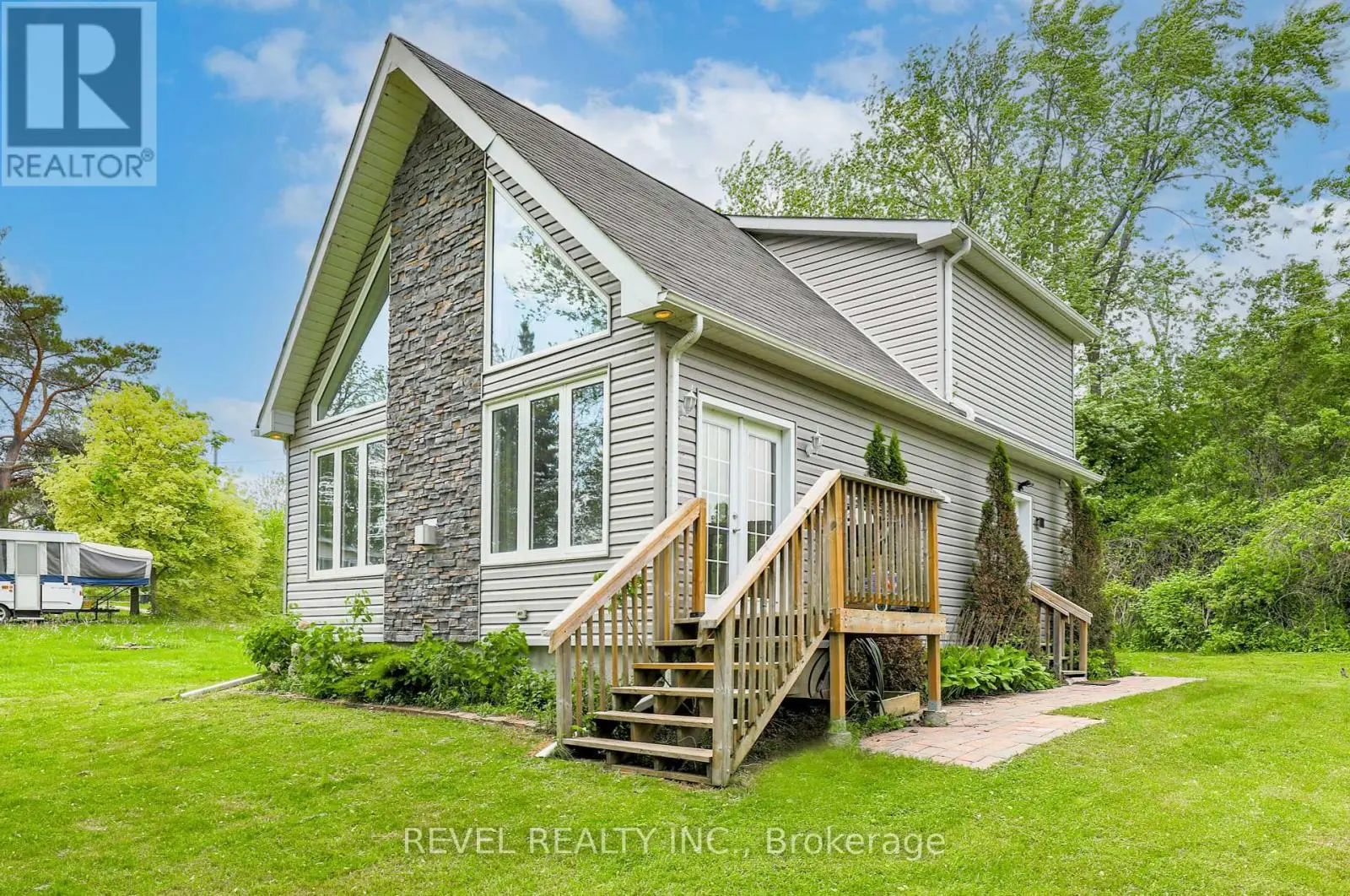 128 Wakeford Road, Kawartha Lakes, Ontario  K0M 1C0 - Photo 2 - X12098224