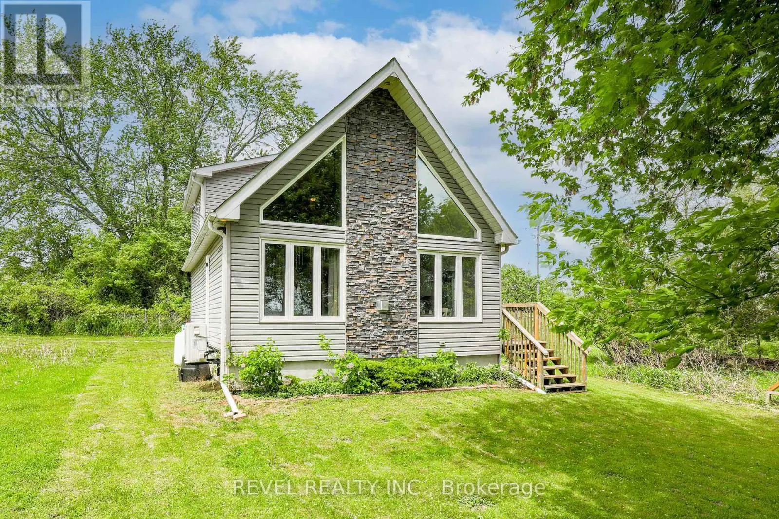 128 Wakeford Road, Kawartha Lakes, Ontario  K0M 1C0 - Photo 3 - X12098224
