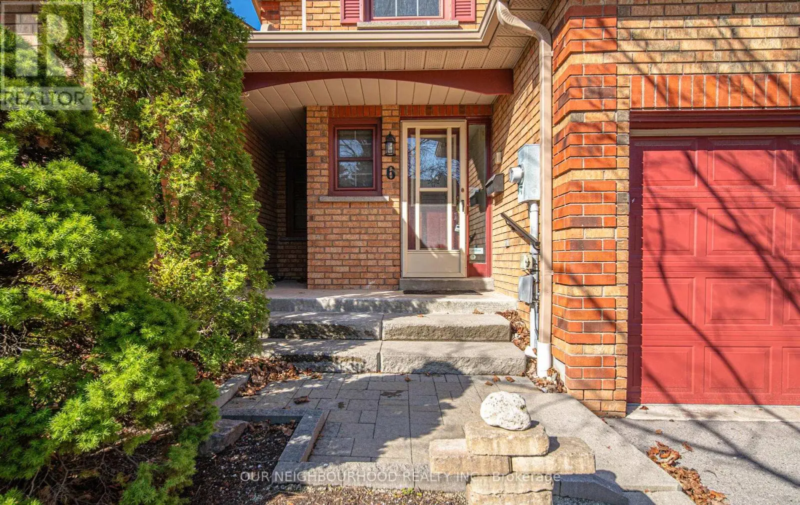 6 - 1610 Crawforth Street, Whitby, Ontario  L1N 9B1 - Photo 2 - E12098395