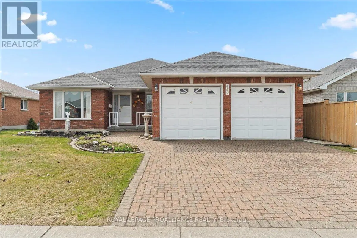 13 HICKORY GROVE, Belleville, Ontario
