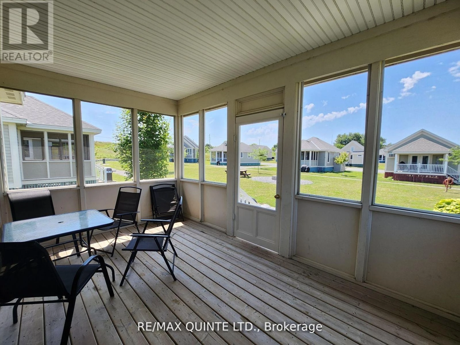34 - 27 Butternut Lane, Prince Edward County, Ontario  K0K 1P0 - Photo 3 - X12099069