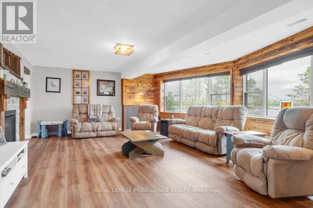17206 Highway 41, Addington Highlands, Ontario  K0H 1K0 - Photo 3 - X12099197
