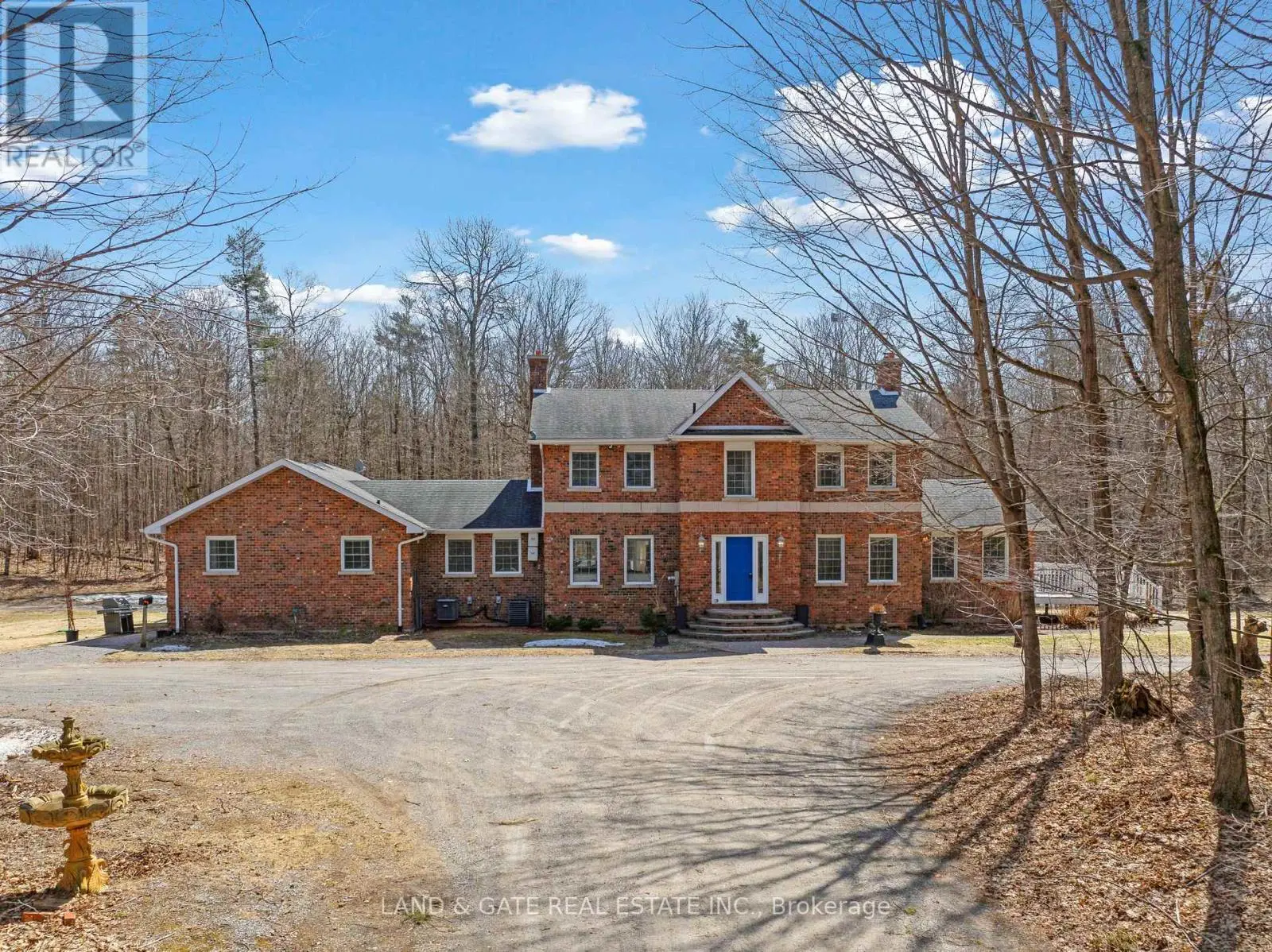398 Sandy Hook Road, Kawartha Lakes, Ontario  L0A 1K0 - Photo 1 - X12099223