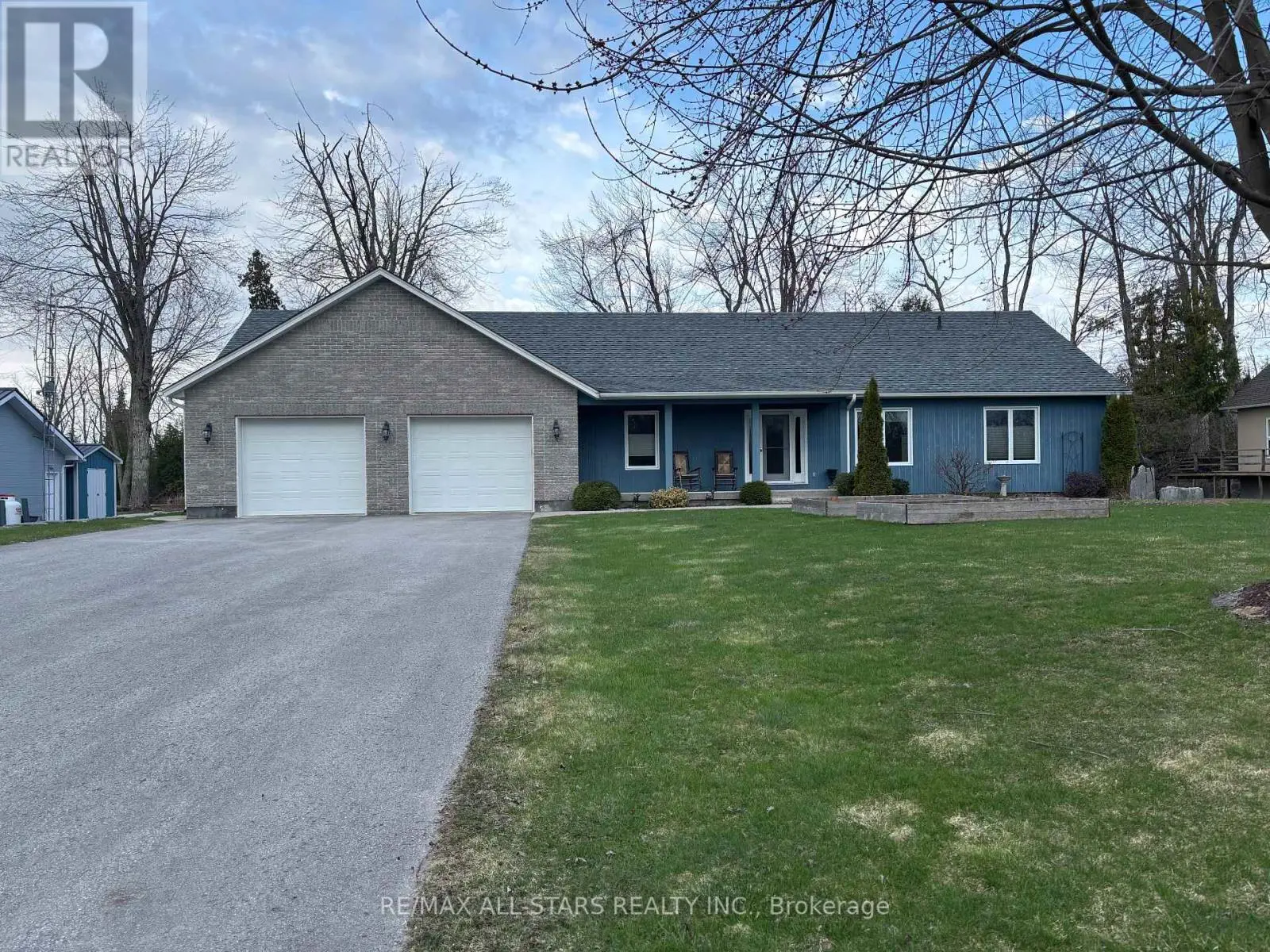 210 Moorings Drive, Kawartha Lakes, Ontario  K0M 1N0 - Photo 1 - X12061582