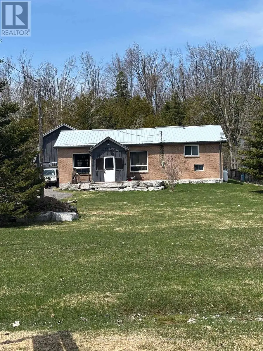 172 Mcguire Beach Road, Kawartha Lakes, Ontario  K0M 2B0 - Photo 1 - X12018919
