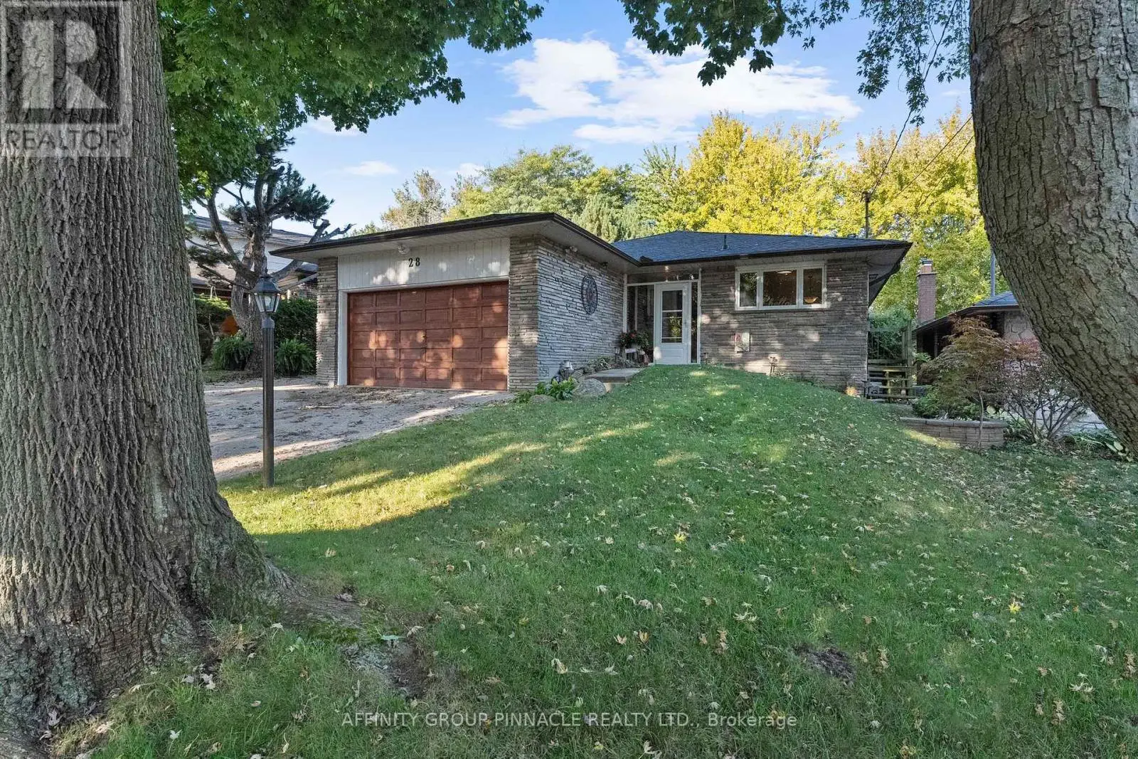 28 Landfair Crescent, Toronto, Ontario  M1J 3A7 - Photo 1 - E12001839