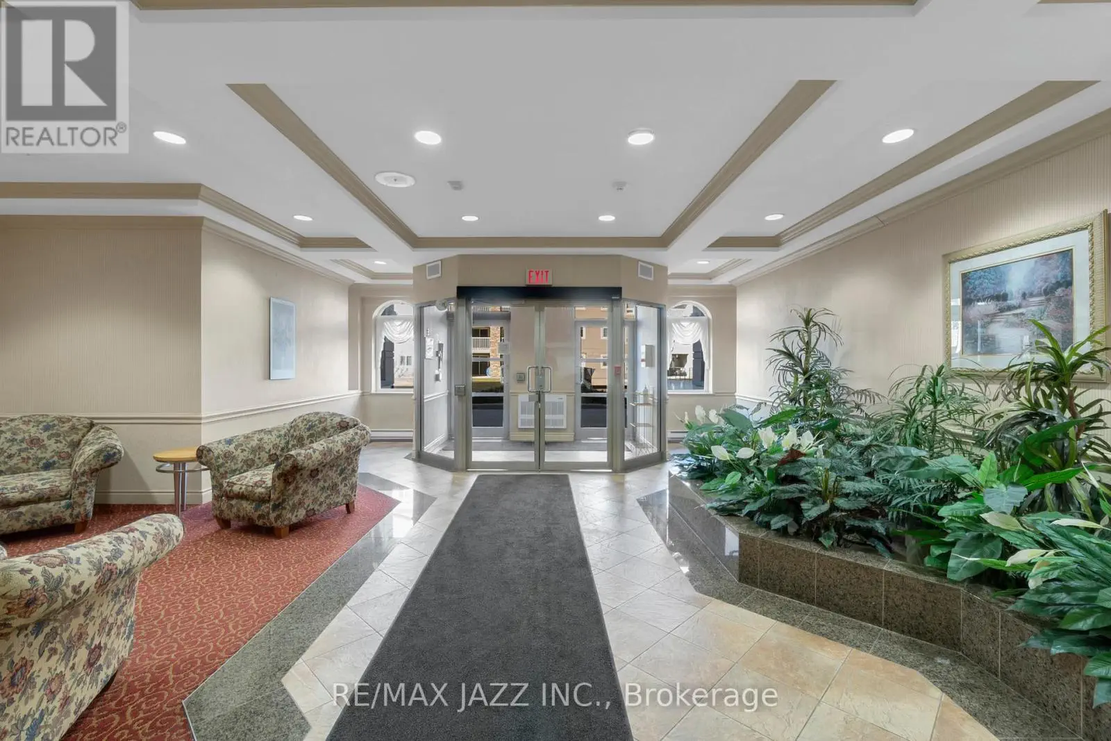 304 - 7 Dayspring Circle, Brampton, Ontario  L6P 1C1 - Photo 3 - W12101170
