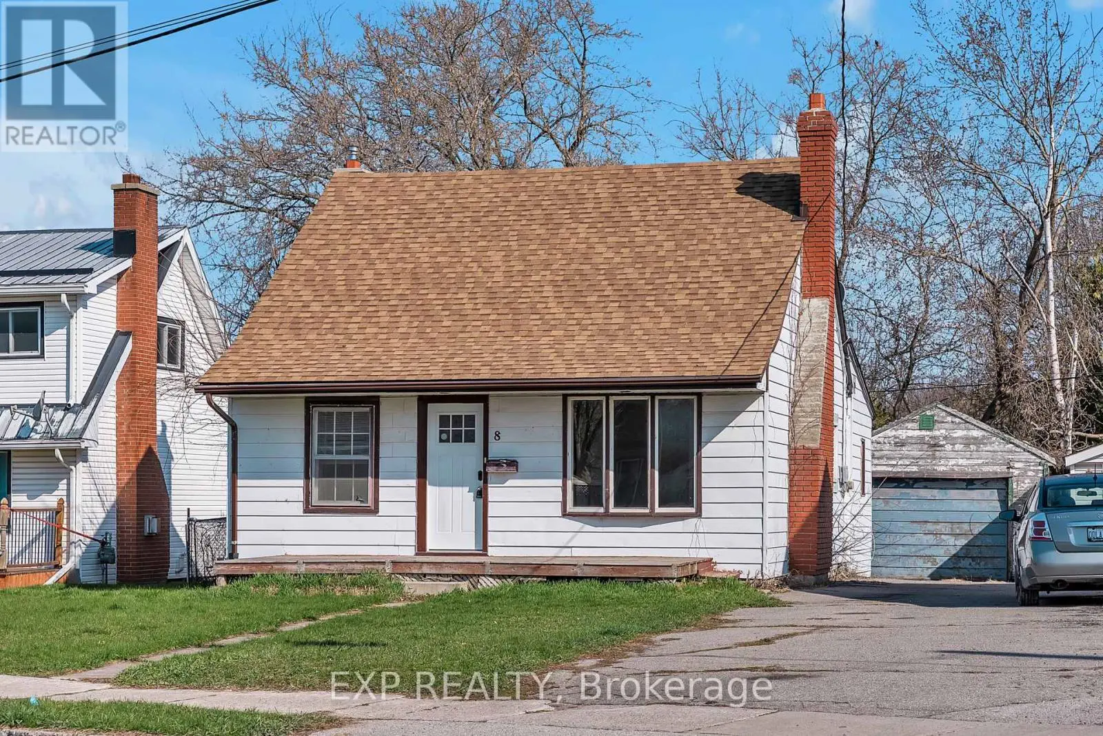 8 Jackson Street, Quinte West, Ontario  K8V 1Z7 - Photo 1 - X12101125