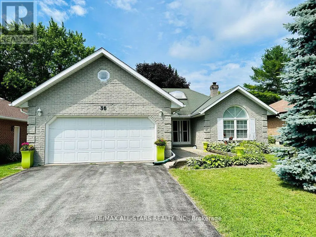 36 Russell Hill Road, Kawartha Lakes, Ontario  K0M 1A0 - Photo 1 - X12101687