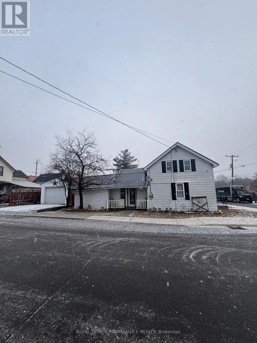 27 Water Street W, Greater Napanee, Ontario  K7R 1V3 - Photo 3 - X12101878