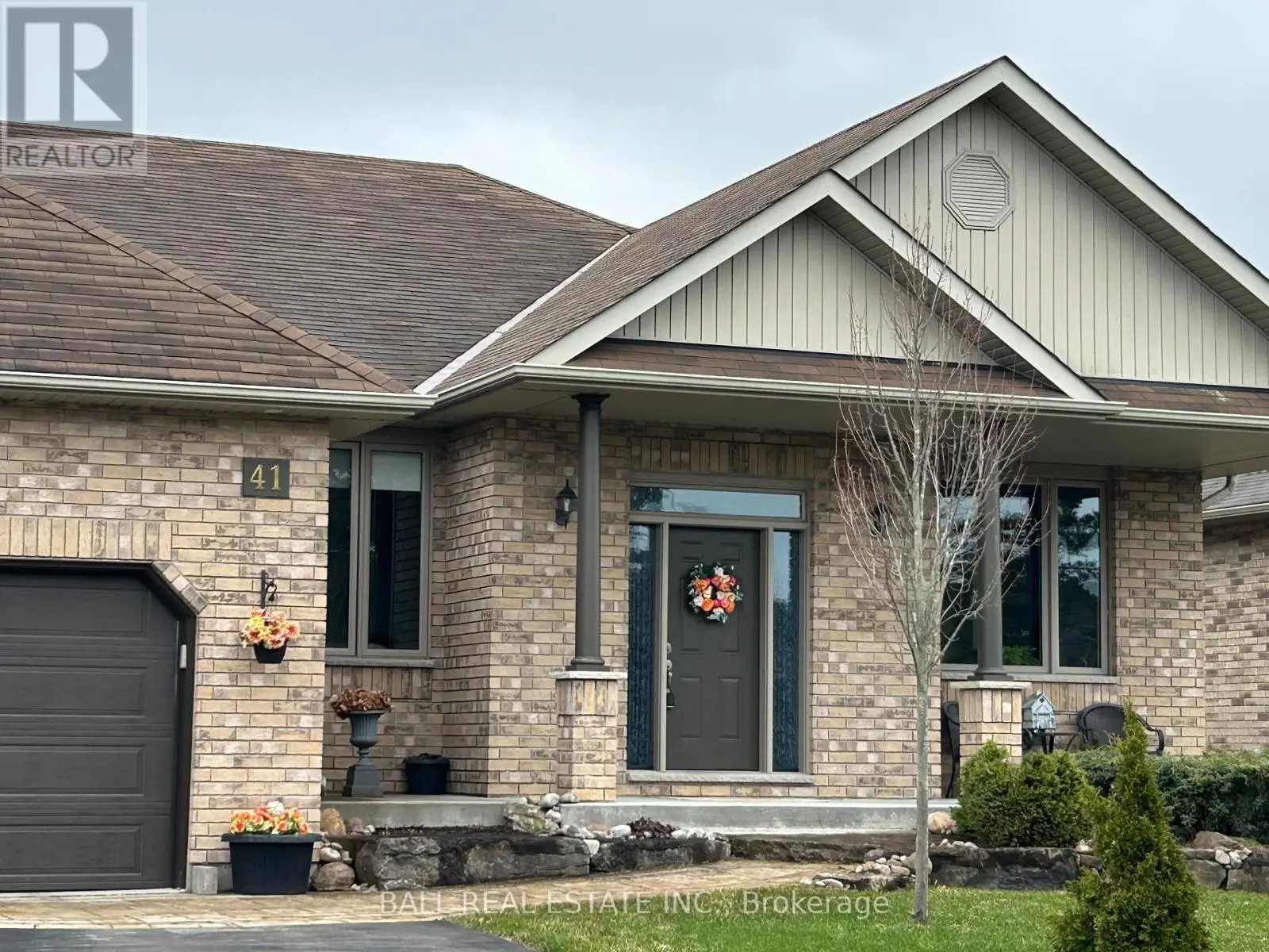 41 South Harbour Drive, Kawartha Lakes, Ontario  K0M 1A0 - Photo 3 - X12102475