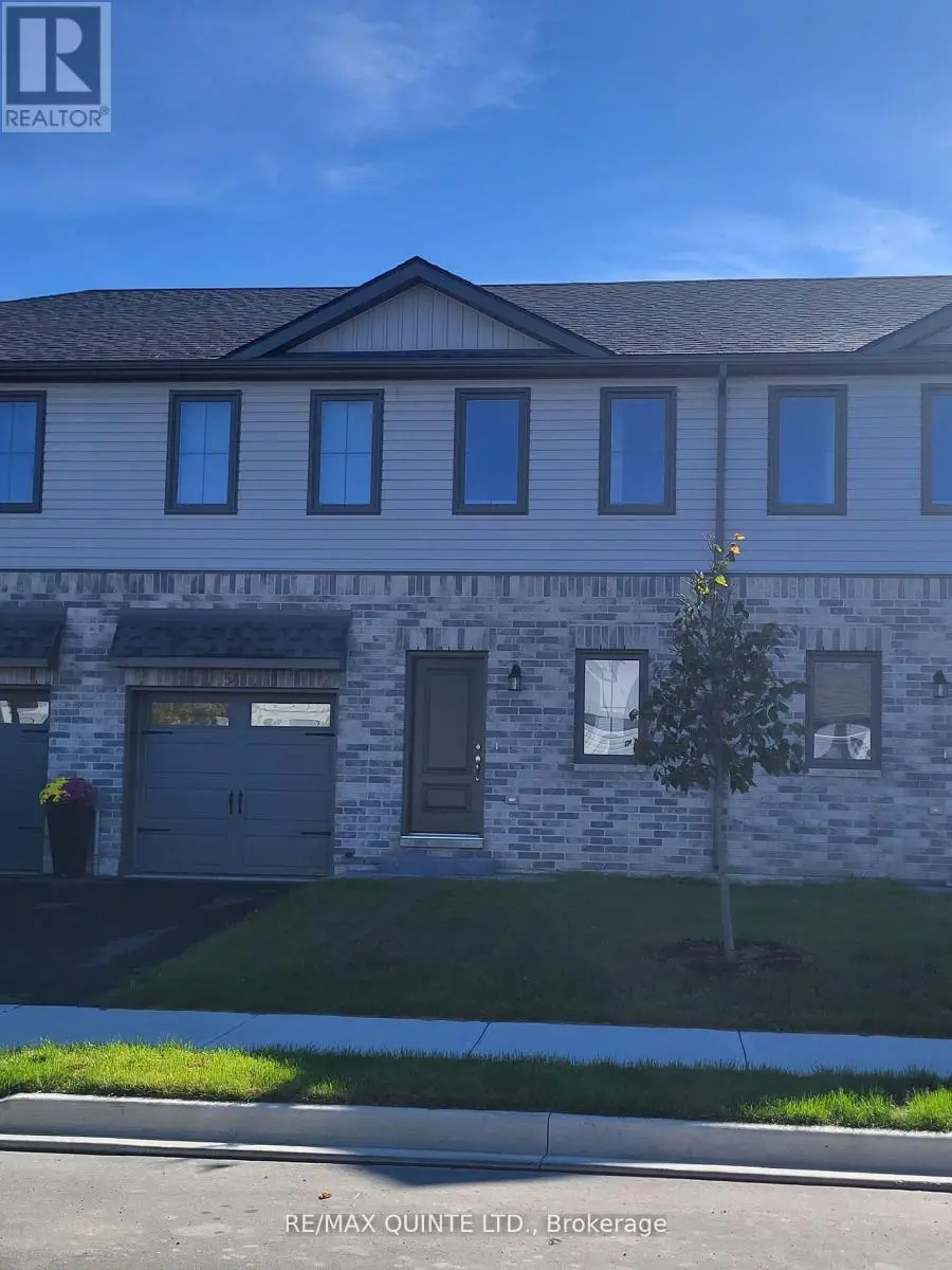54 Campbell Crescent, Prince Edward County, Ontario  K0K 2T0 - Photo 1 - X12102579