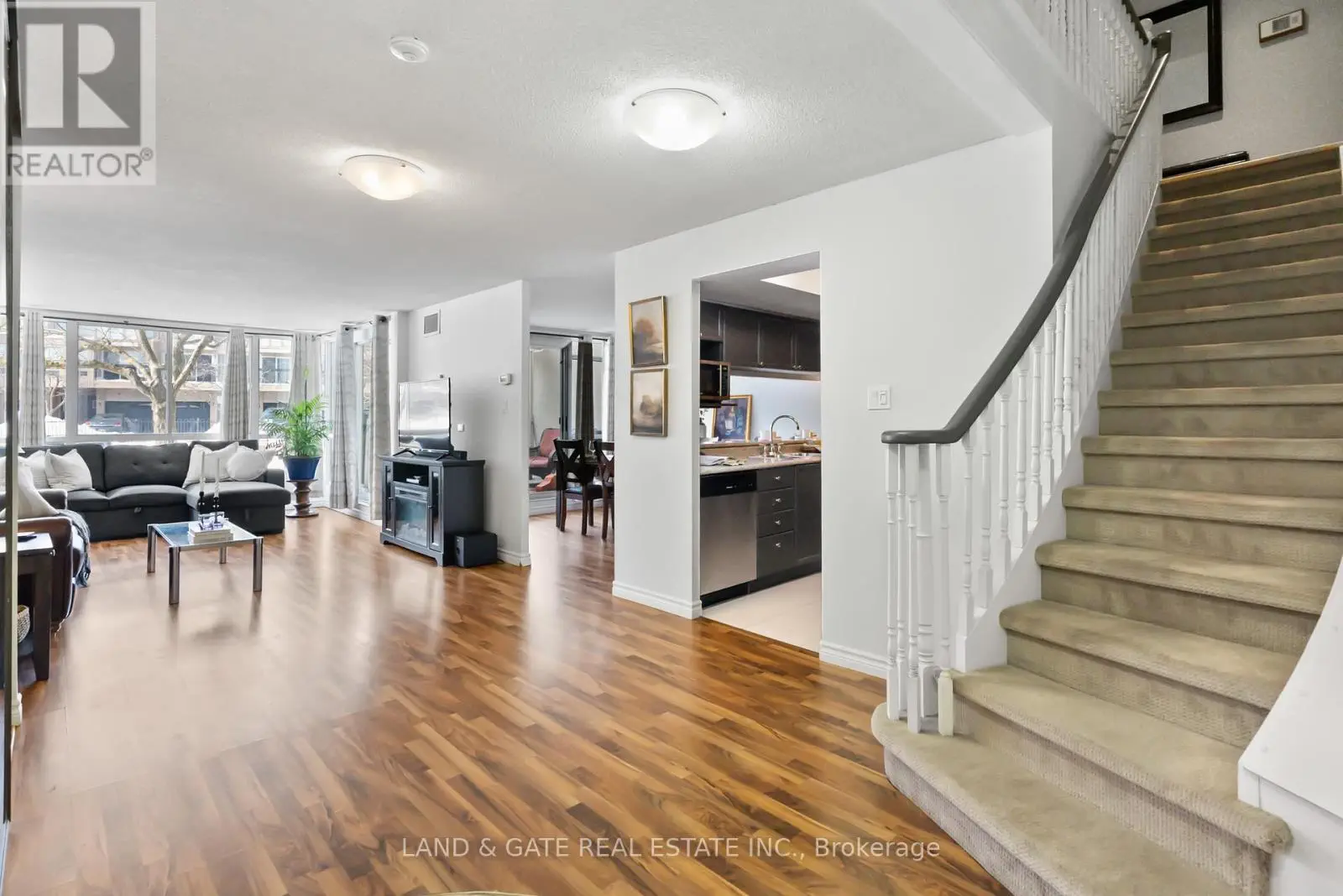 112 - 25 Cumberland Lane, Ajax, Ontario  L1S 7K1 - Photo 2 - E12088575