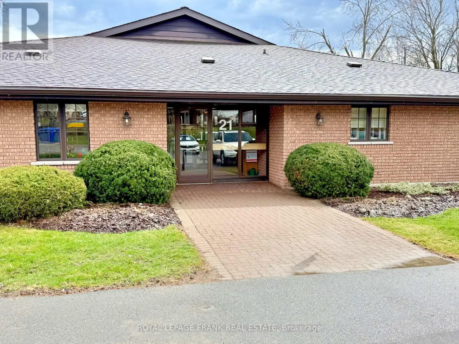 1 - 21 Paddock Wood, Peterborough East, Ontario  K9H 7H2 - Photo 1 - X12103844
