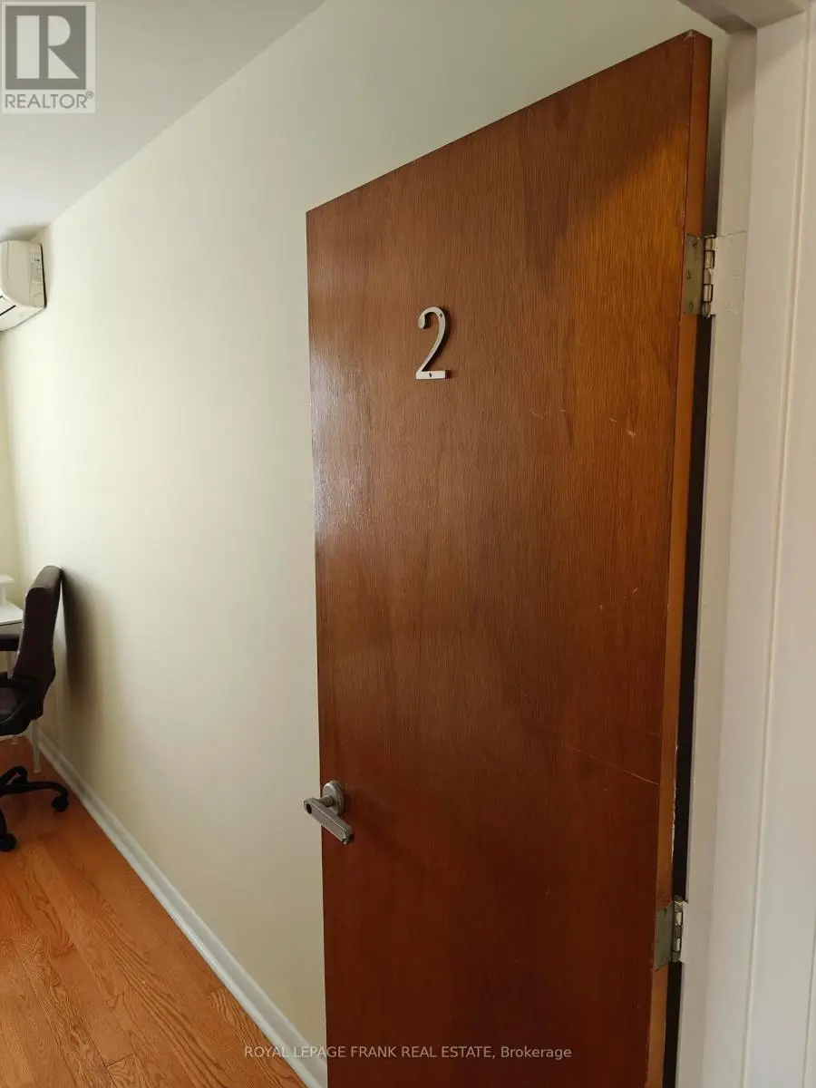 #2 - 374 Central Park Boulevard S, Oshawa, Ontario  L1H 5X2 - Photo 2 - E12104010