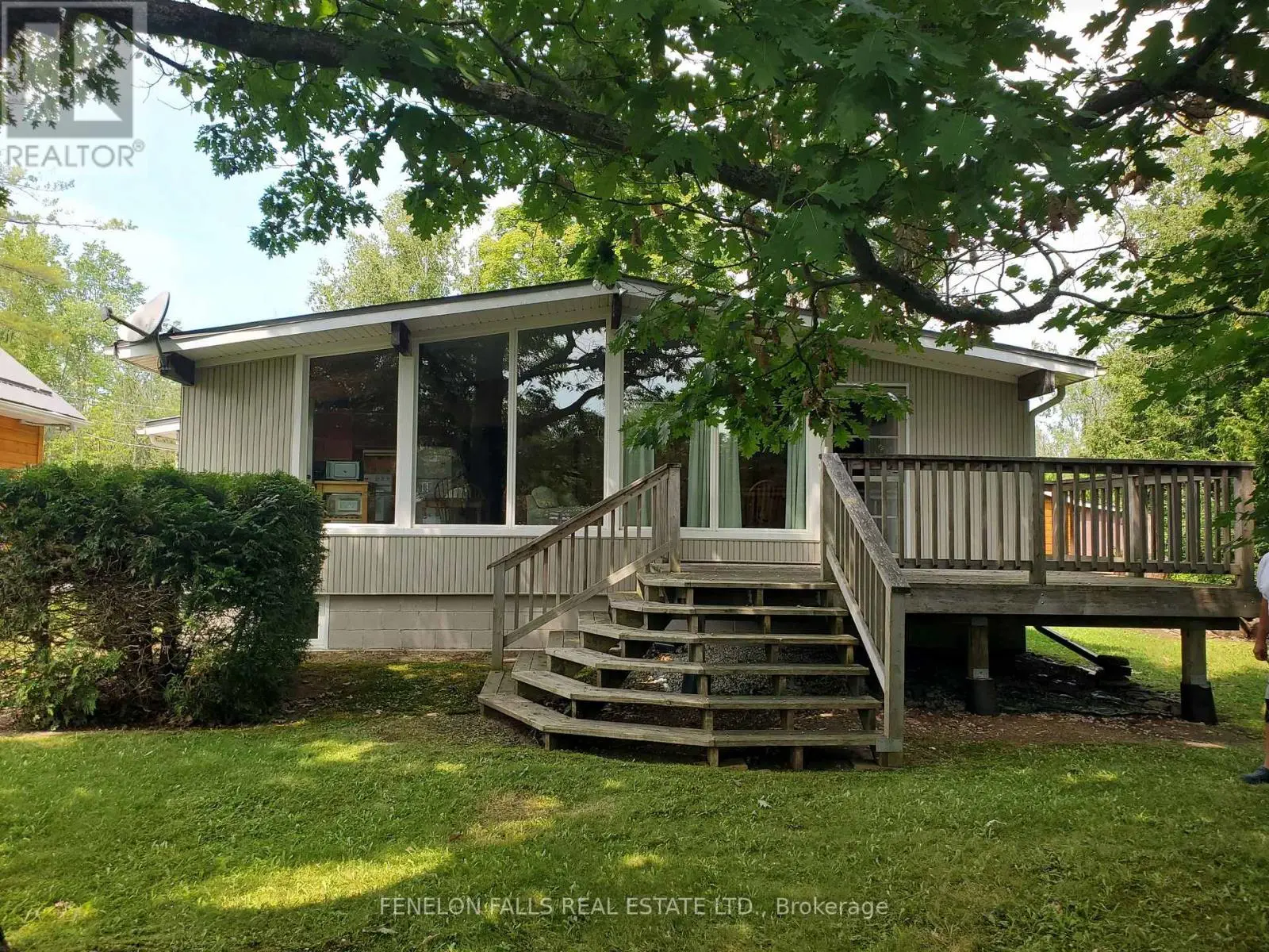 9 Gold Street, Kawartha Lakes, Ontario  K0M 1N0 - Photo 1 - X12103990