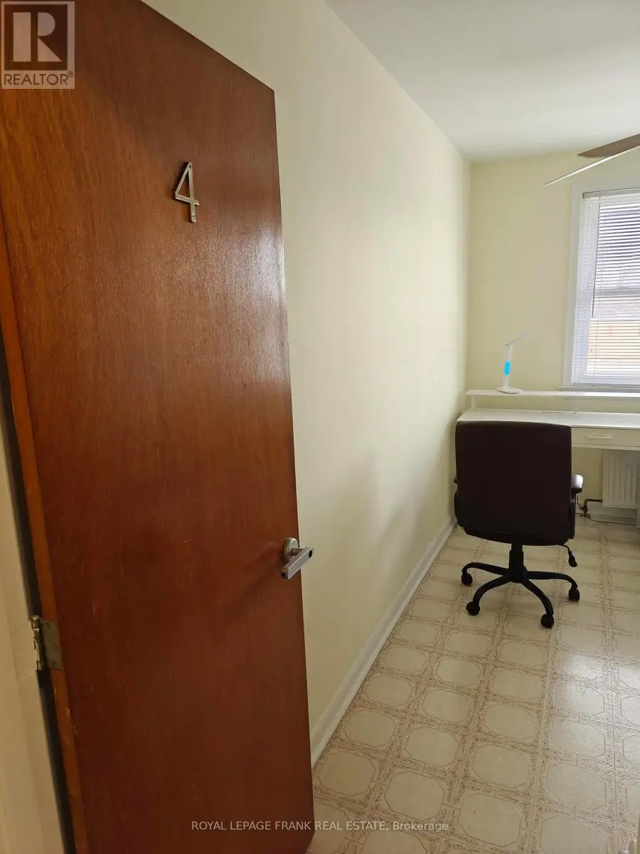 Room #4 - 374 Central Park Boulevard S, Oshawa, Ontario  L1H 5X2 - Photo 2 - E12104236