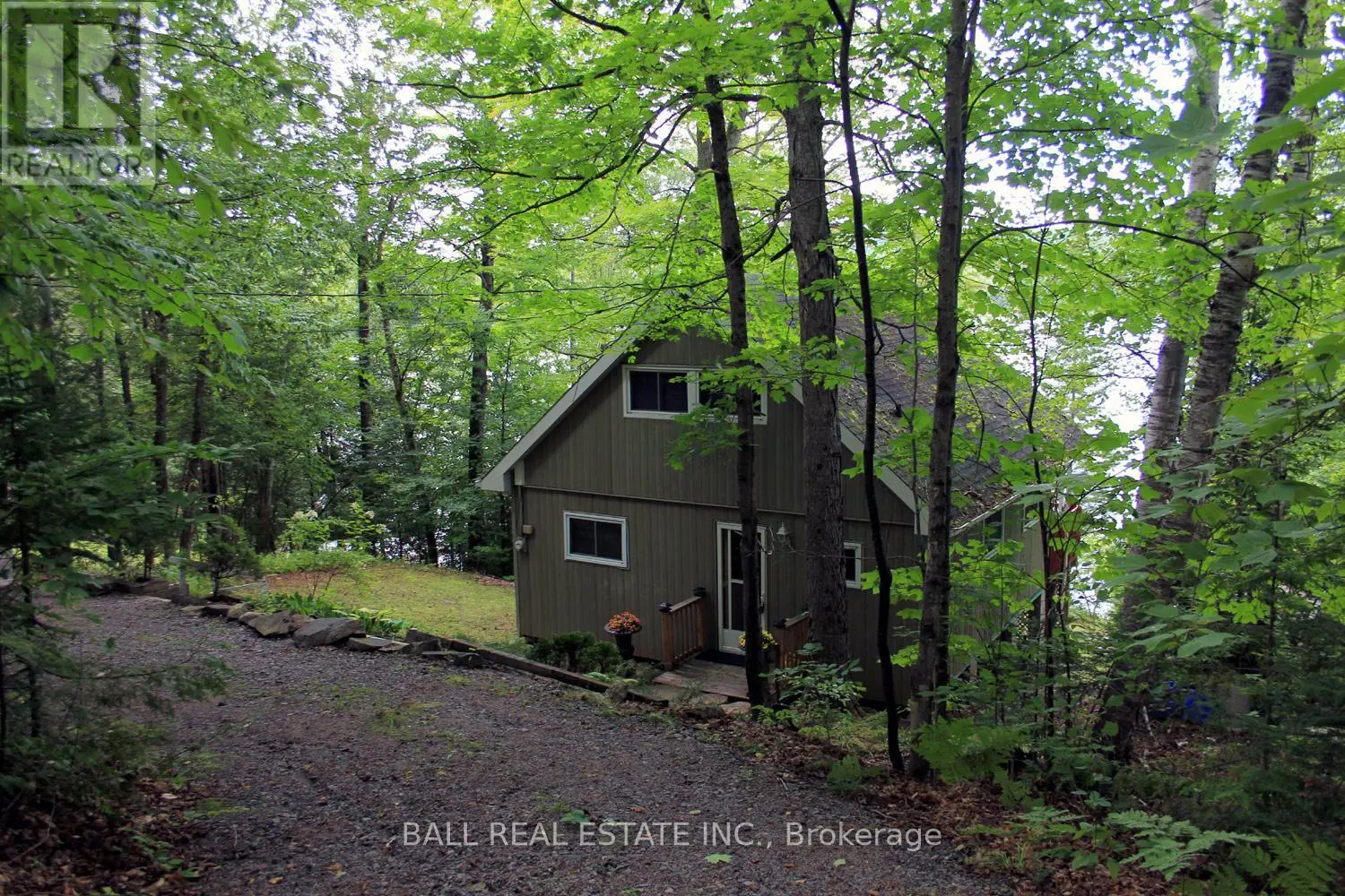 277 W Diamond Lake Road, Hastings Highlands, Ontario  K0L 2A0 - Photo 3 - X12104350