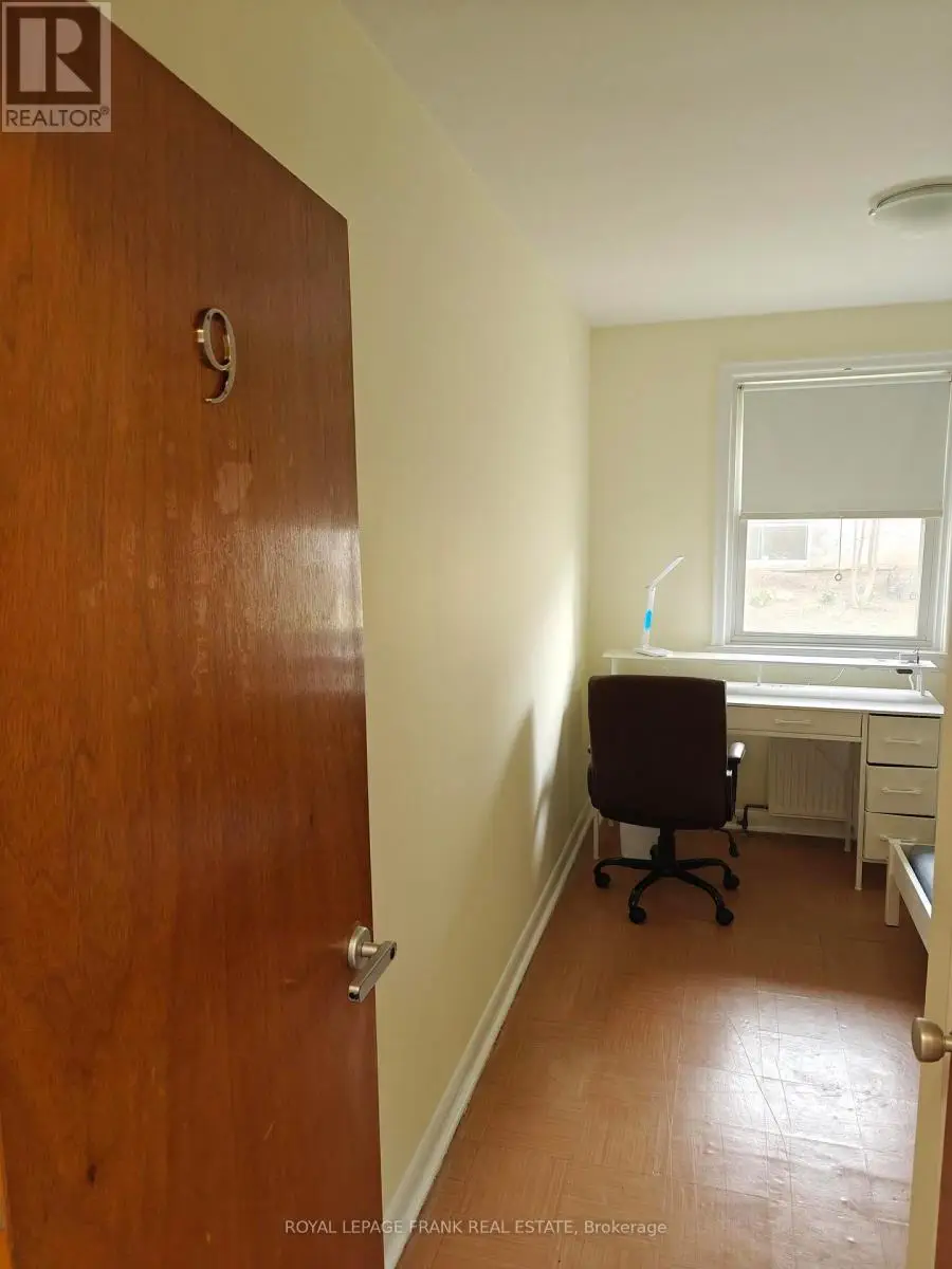 Room #9 - 374 Central Park Boulevard S, Oshawa, Ontario  L1H 5X2 - Photo 3 - E12104462