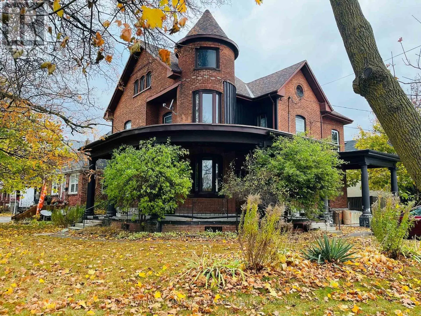 1 - 80 Bridge Street W, Belleville, Ontario  K8P 1J5 - Photo 1 - X12104515