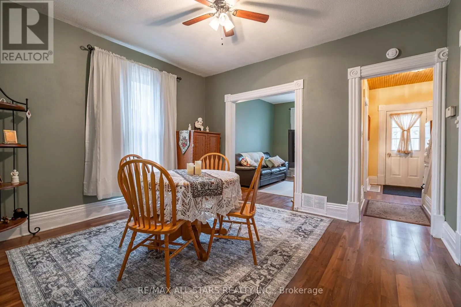 221 Park Place, Peterborough Central, Ontario  K9J 3V9 - Photo 3 - X12104526