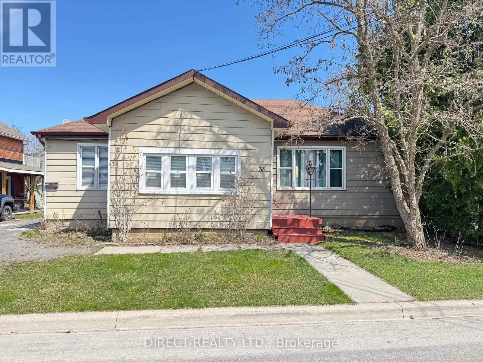 33 Sinclair Street, Belleville, Ontario  K8P 3S5 - Photo 1 - X12104601