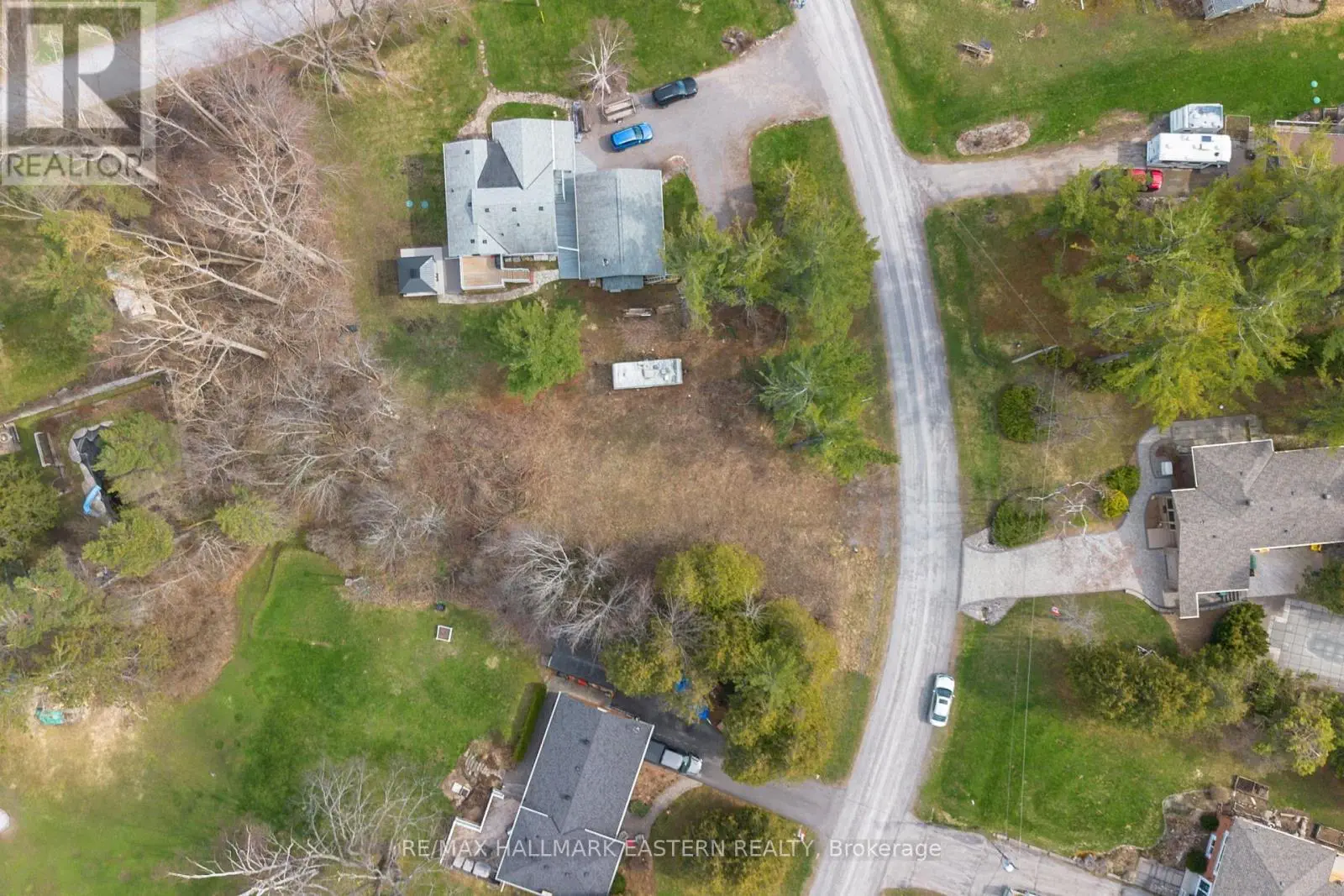 4 Killarney Road, Selwyn, Ontario  K0L 1T0 - Photo 2 - X12091648