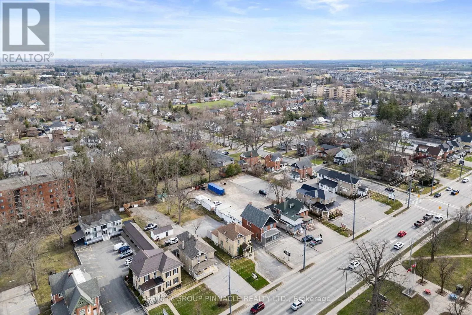 255 Kent Street W, Kawartha Lakes, Ontario  K9V 2Z4 - Photo 2 - X12105188