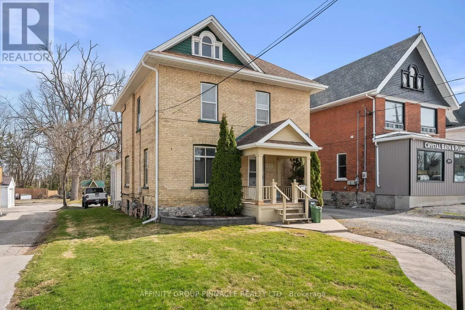 255 Kent Street W, Kawartha Lakes, Ontario  K9V 2Z4 - Photo 2 - X12105192